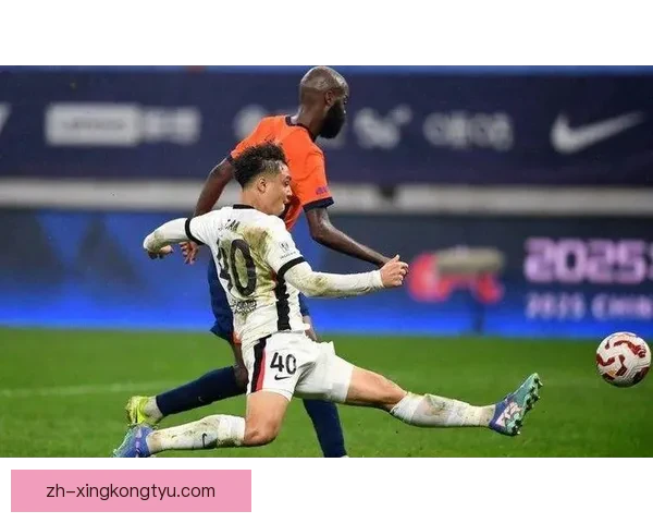 1168万海港签国足新星标王